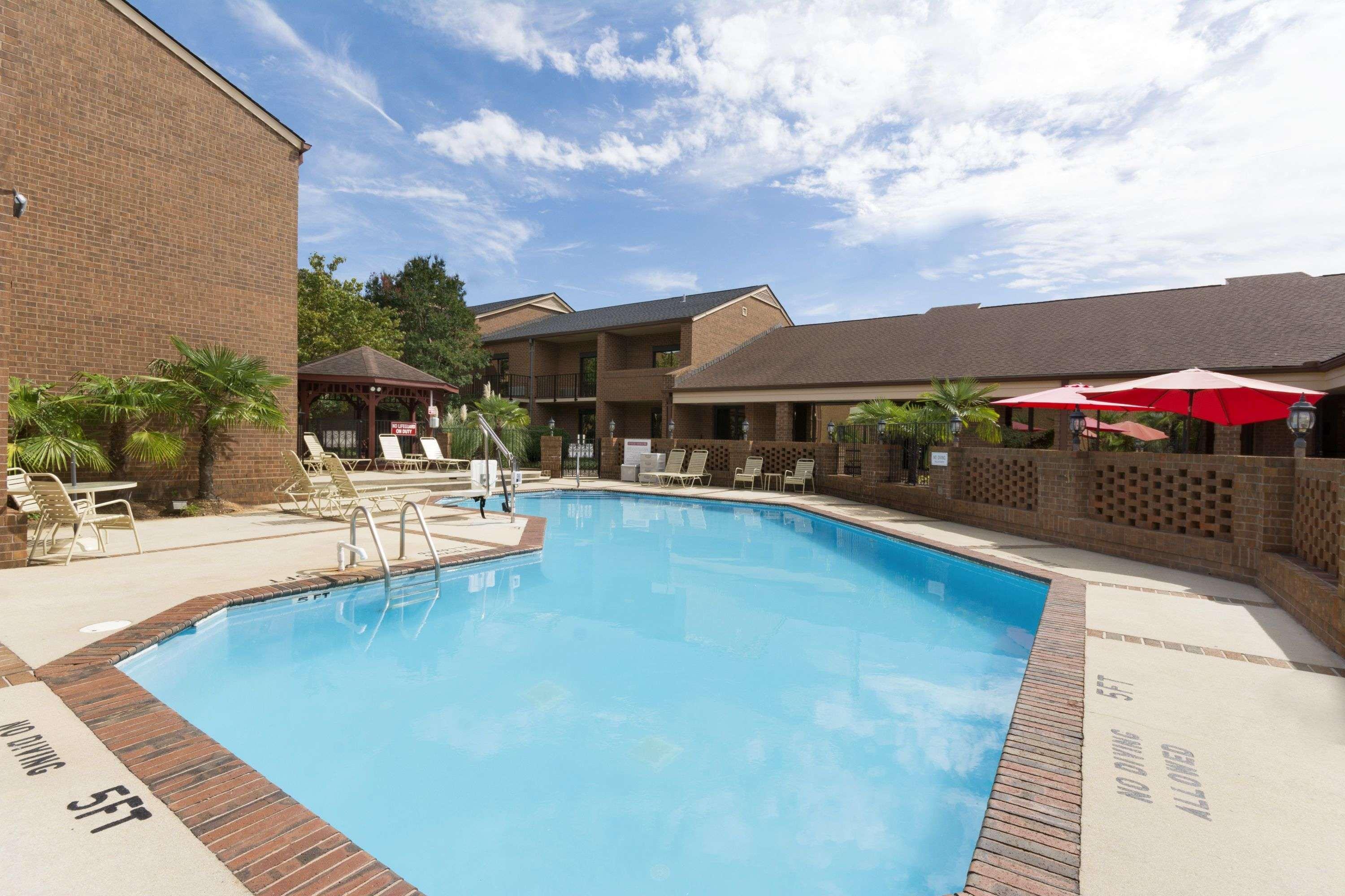 Ramada By Wyndham Raleigh