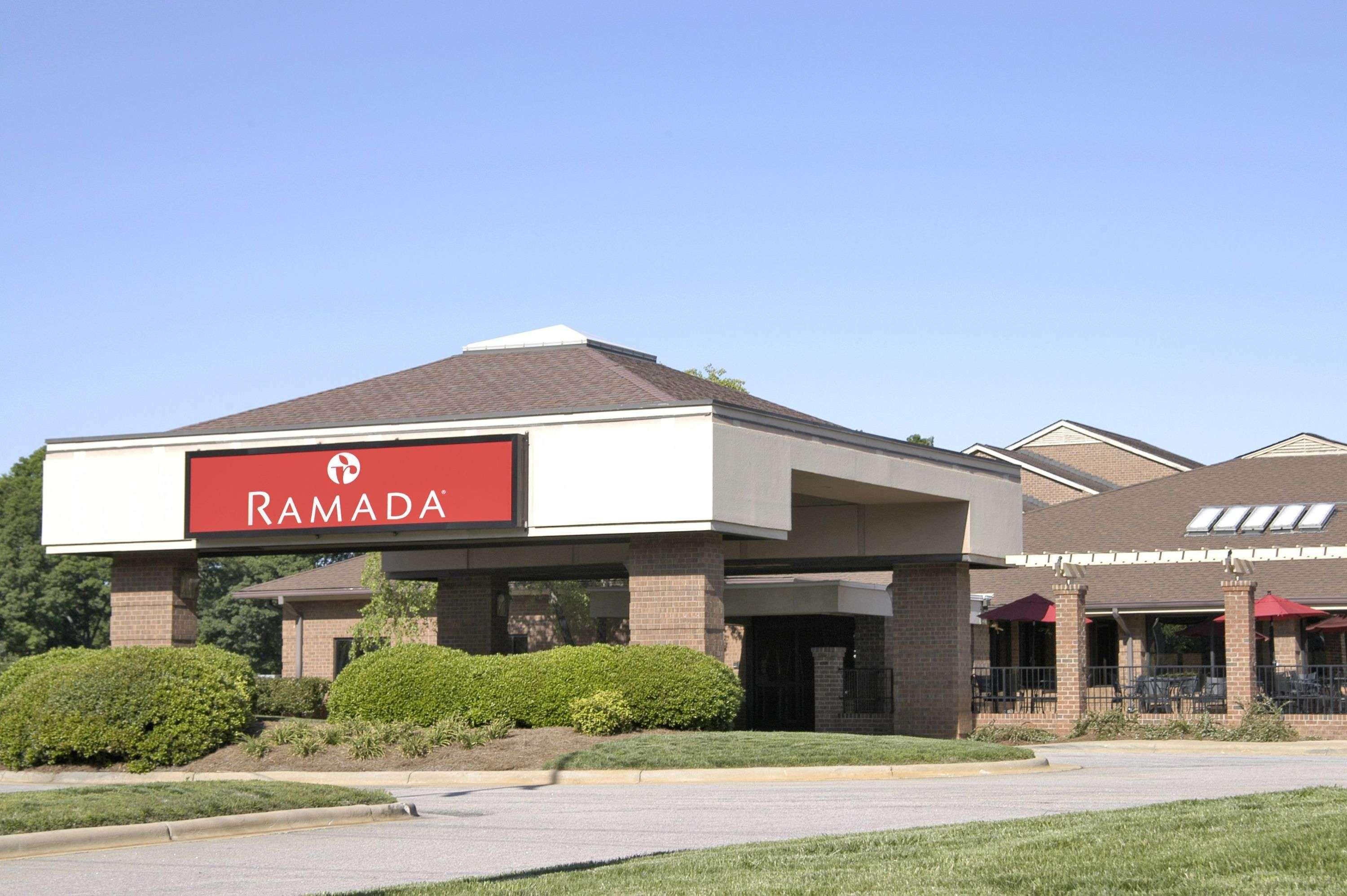 Hotel Ramada By Wyndham 2*