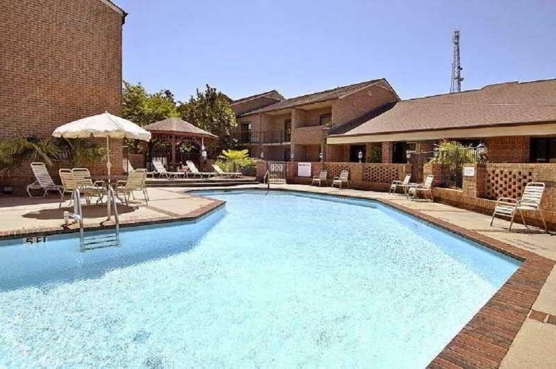 Hotel Ramada By Wyndham 2*